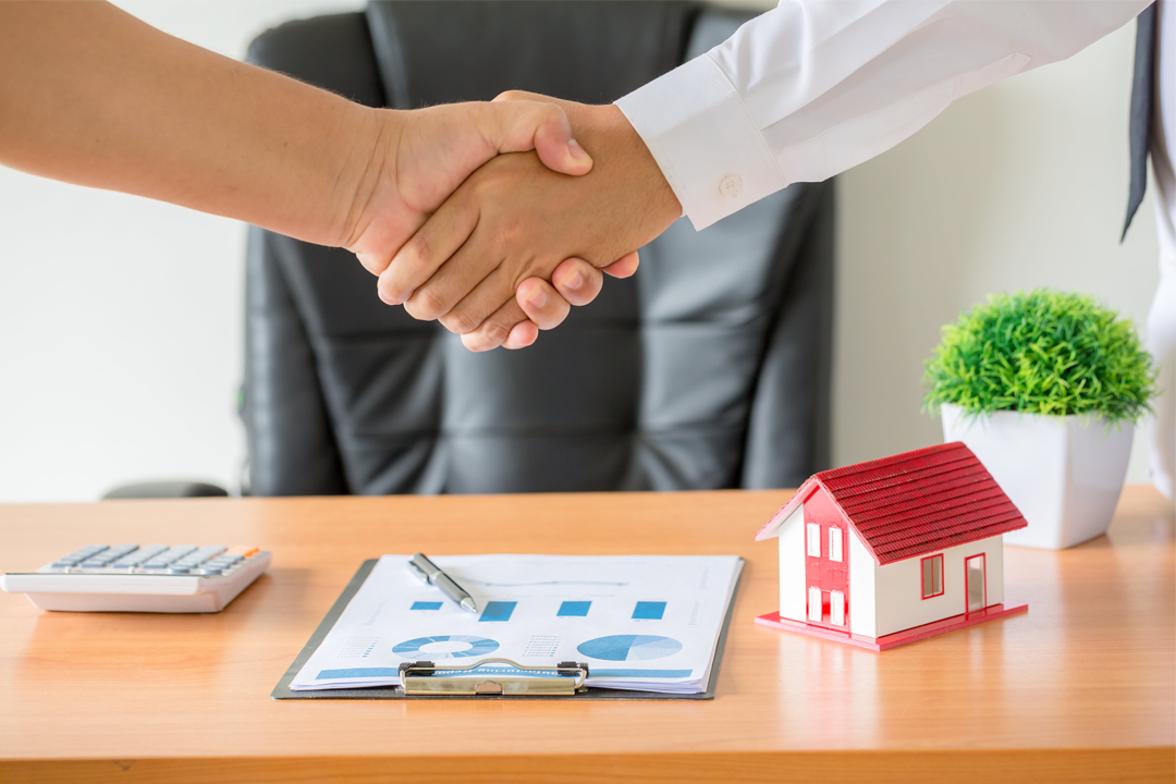 hands-agent-client-shaking-hands-after-signed-contract-buy-new-apartment.png
